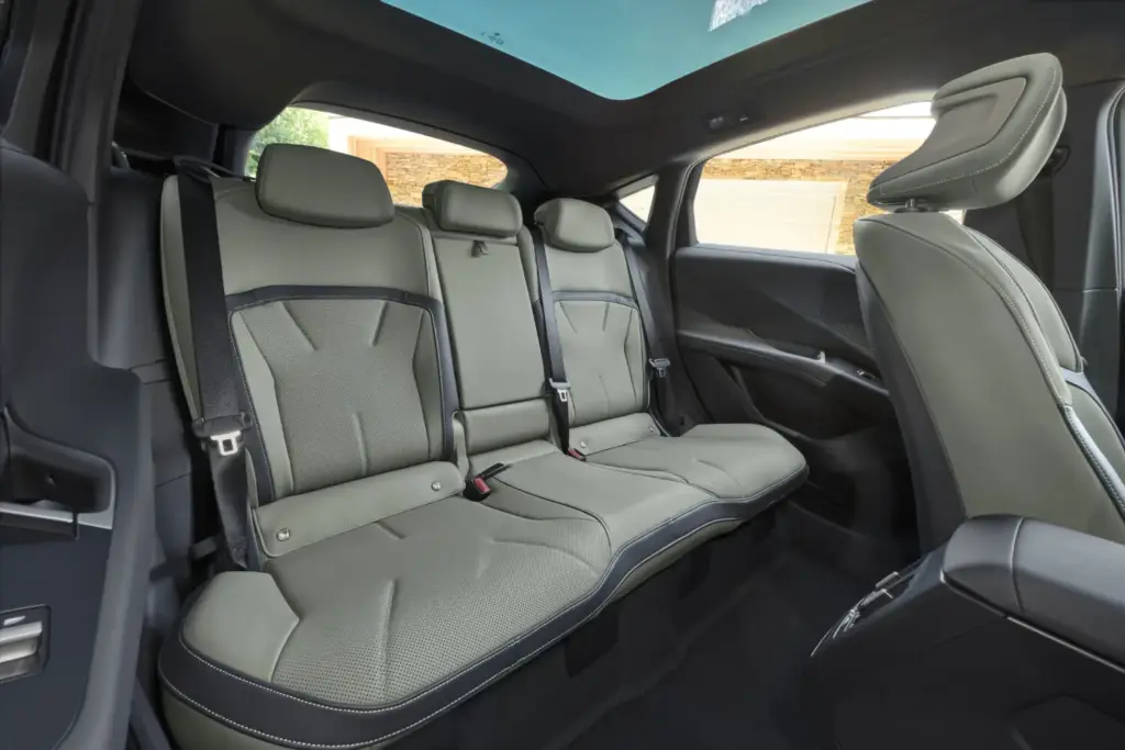 El BMW iX4 llega en marzo de 2027 con hasta 612 CV y 828 km de autonomía 4 Motor16 bmw ix4 2027 motor 16 46 Motor16