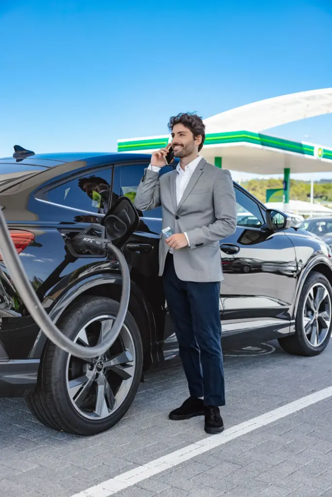 bp lanza Fuel & Charge. La solución ‘todo en uno’ para gestionar el repostaje y la carga eléctrica de flotas 1 Motor16 bp fuel charge 3 Motor16