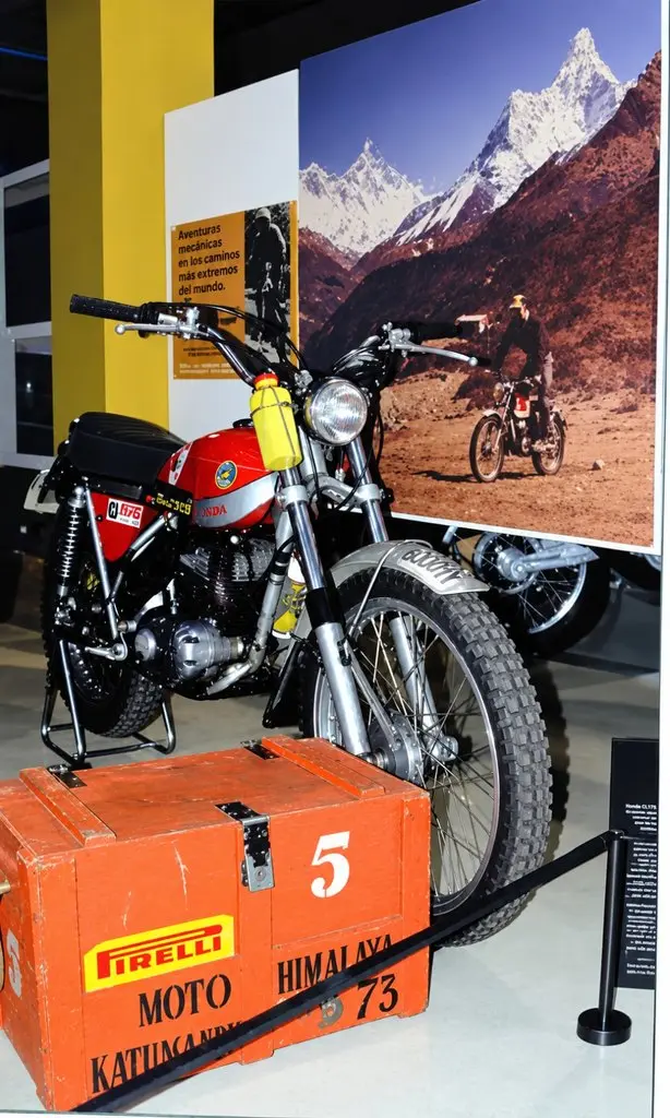 La moto que llegó a 5.156 metros en el Tíbet y otras 21 leyendas de Bultaco, en CASA SEAT 1 Motor16 Bultaco Sherpa T Himalaya
