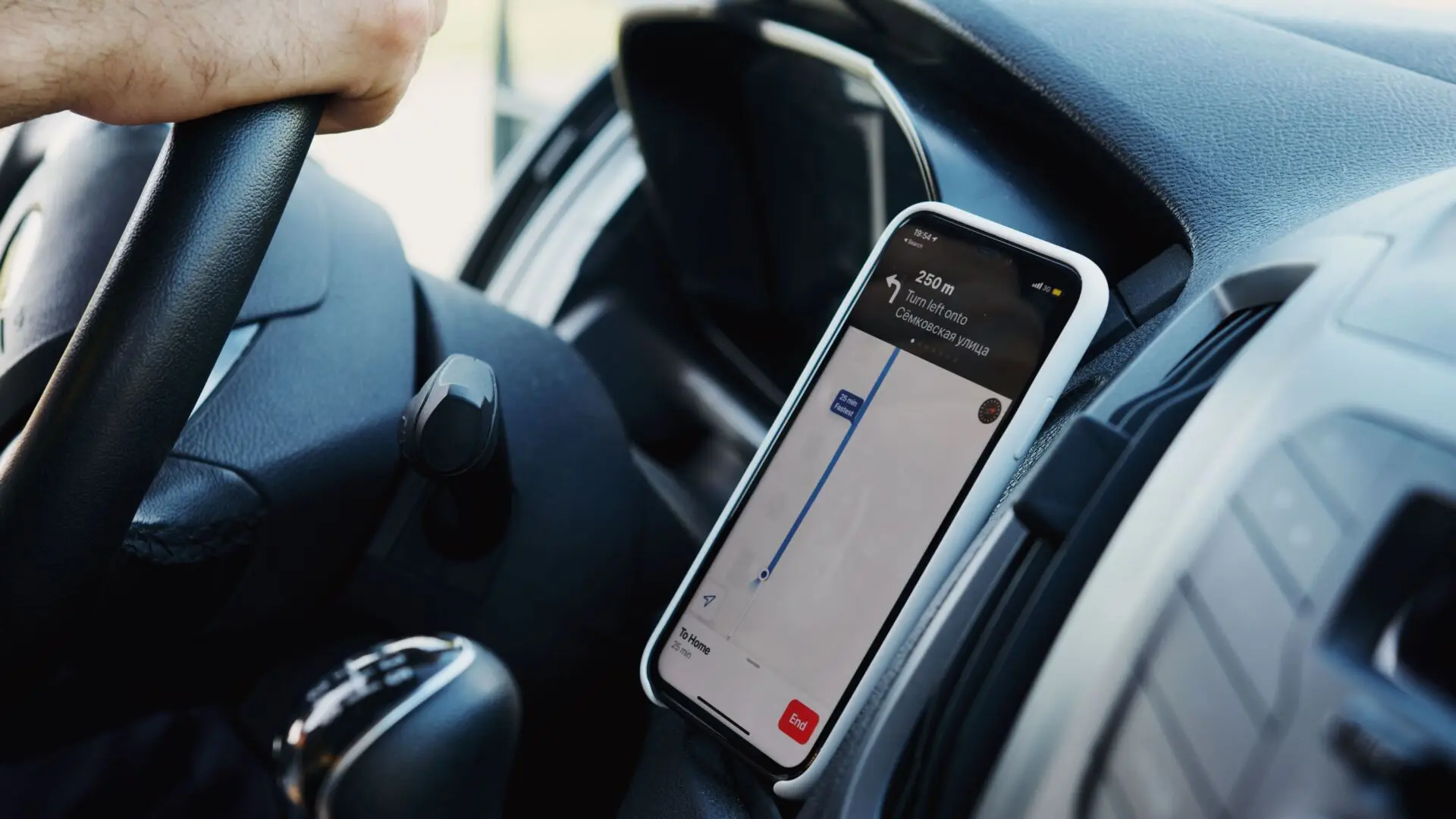Estados Unidos estrena en 2028 la conducción autónoma nivel 3: el Cadillac Escalade IQ podrá circular sin mirar la vía 1 Motor16 conducir sin mirar la carretera