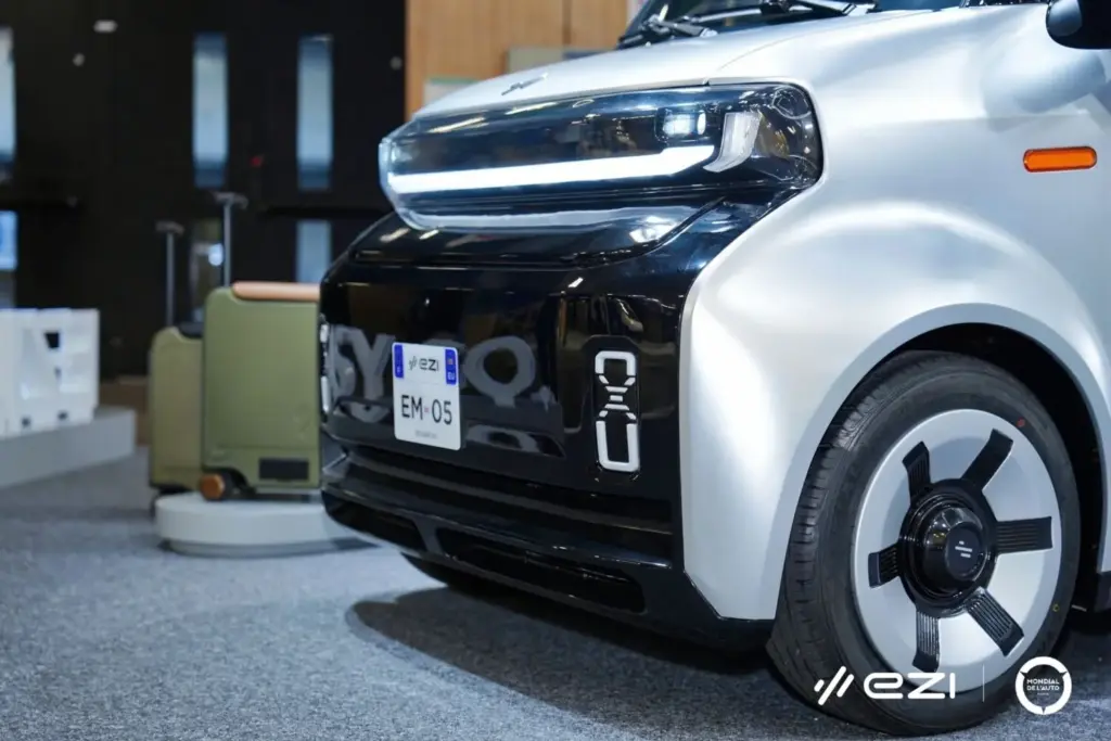 EZI EM05 y EM06: dos microcoches eléctricos con IA y 180 kilómetros de autonomía 5 Motor16 ezi AI Native EM05 1 Motor16