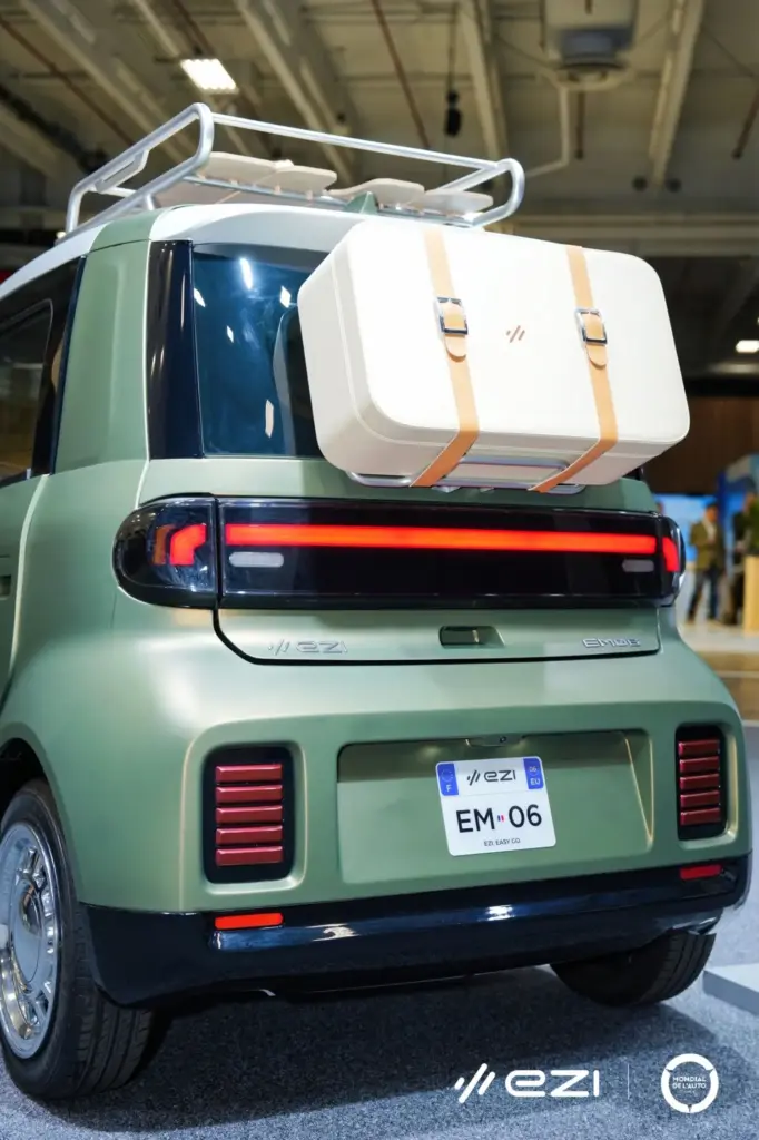 EZI EM05 y EM06: dos microcoches eléctricos con IA y 180 kilómetros de autonomía 7 Motor16 ezi EM06 1 Motor16