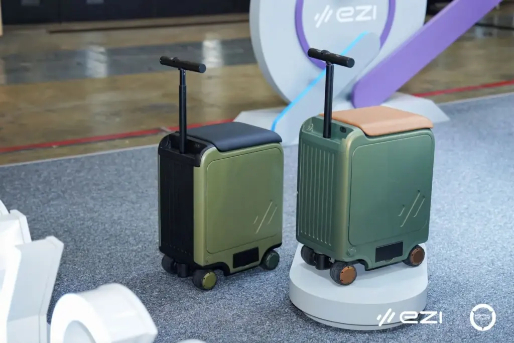 EZI EM05 y EM06: dos microcoches eléctricos con IA y 180 kilómetros de autonomía 11 Motor16 ezi EM06 5 Motor16