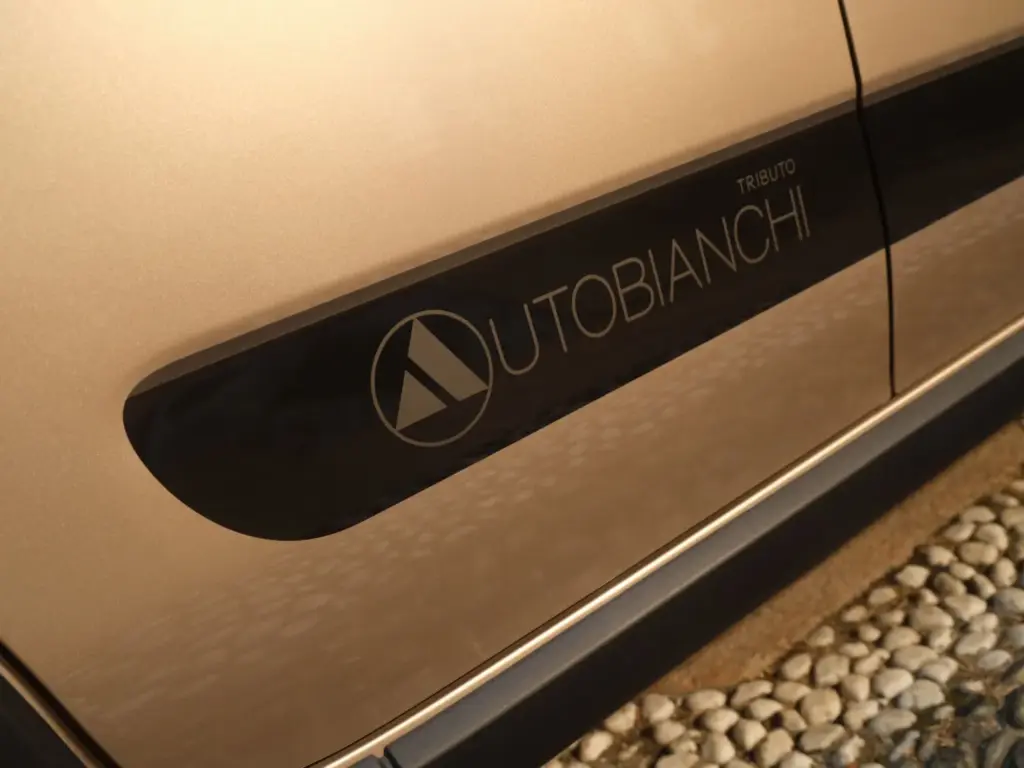 Autobianchi: El mítico nombre al que Fiat le rinde honores con este maravilloso y exclusivo Pandina 3 Motor16 2026 Fiat Pandina Autobianchi. Imagen detalle.