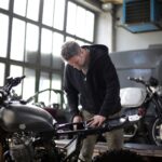 La ITV de la moto falla sobre todo por frenos, luces y escape: repetirla cuesta hasta 45 euros