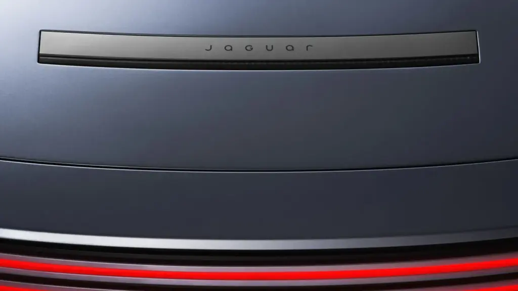 El Jaguar Type 01 ya es una realidad, con 1.030 CV y 720 km de autonomía 39 Motor16 jaguar type 01 presentacion 7 Motor16