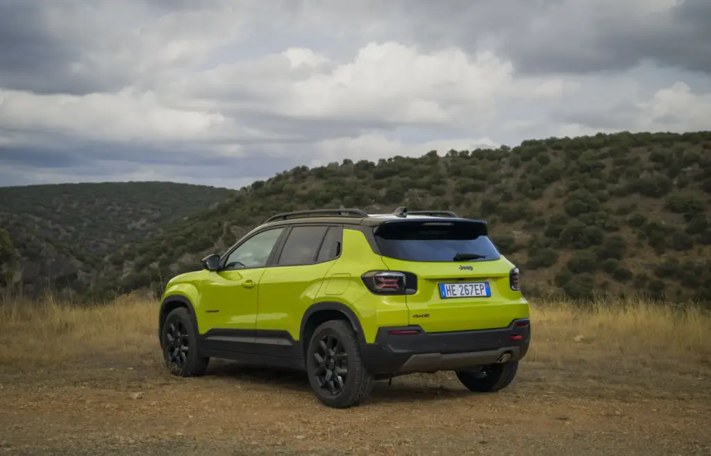 Primera prueba del Jeep Avenger 2027: Así cambia tras su renovación de mitad de ciclo 22 Motor16 jeep avenger 4xe prueba 2027 13 Motor16