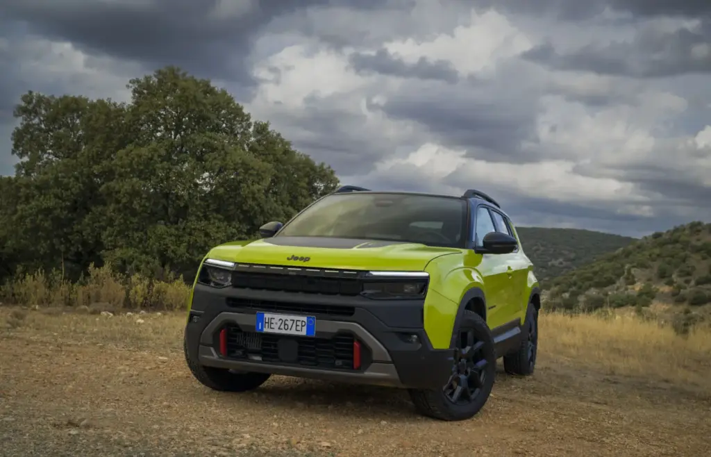 Primera prueba del Jeep Avenger 2027: Así cambia tras su renovación de mitad de ciclo 21 Motor16 jeep avenger 4xe prueba 2027 14 Motor16