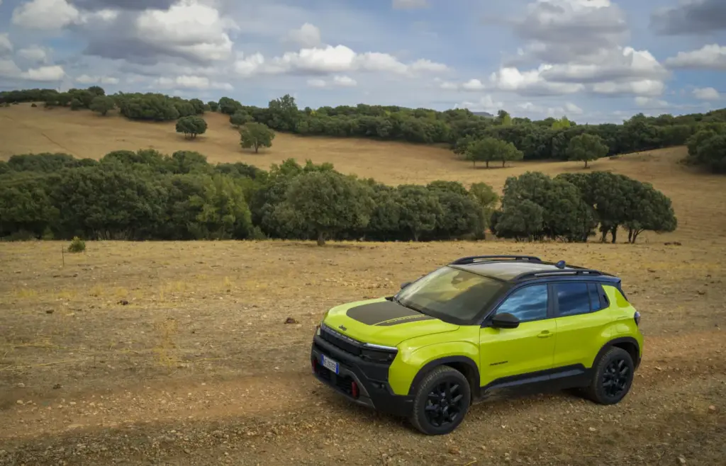Primera prueba del Jeep Avenger 2027: Así cambia tras su renovación de mitad de ciclo 15 Motor16 Primera prueba del Jeep Avenger 2027: Así cambia tras su renovación de mitad de ciclo