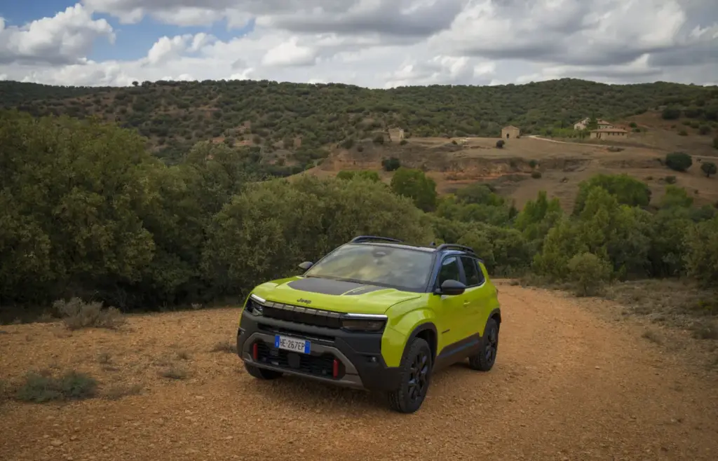 Primera prueba del Jeep Avenger 2027: Así cambia tras su renovación de mitad de ciclo 27 Motor16 jeep avenger 4xe prueba 2027 8 Motor16