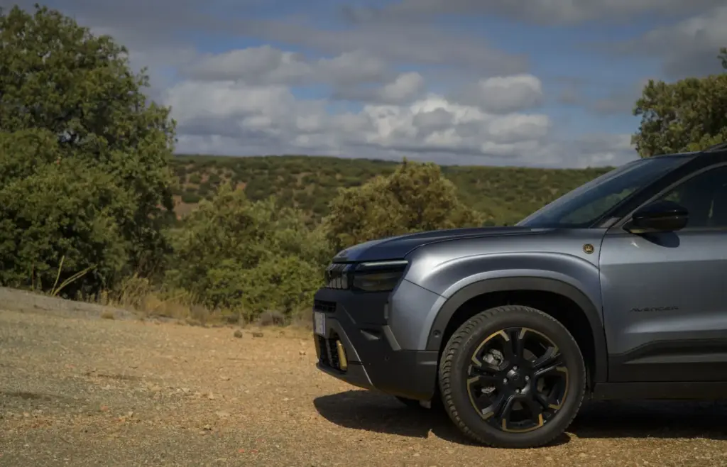 Primera prueba del Jeep Avenger 2027: Así cambia tras su renovación de mitad de ciclo 60 Motor16 Primera prueba del Jeep Avenger 2027: Así cambia tras su renovación de mitad de ciclo