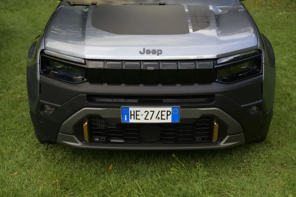 Primera prueba del Jeep Avenger 2027: Así cambia tras su renovación de mitad de ciclo 47 Motor16 jeep avenger 85 aniversario 29 Motor16