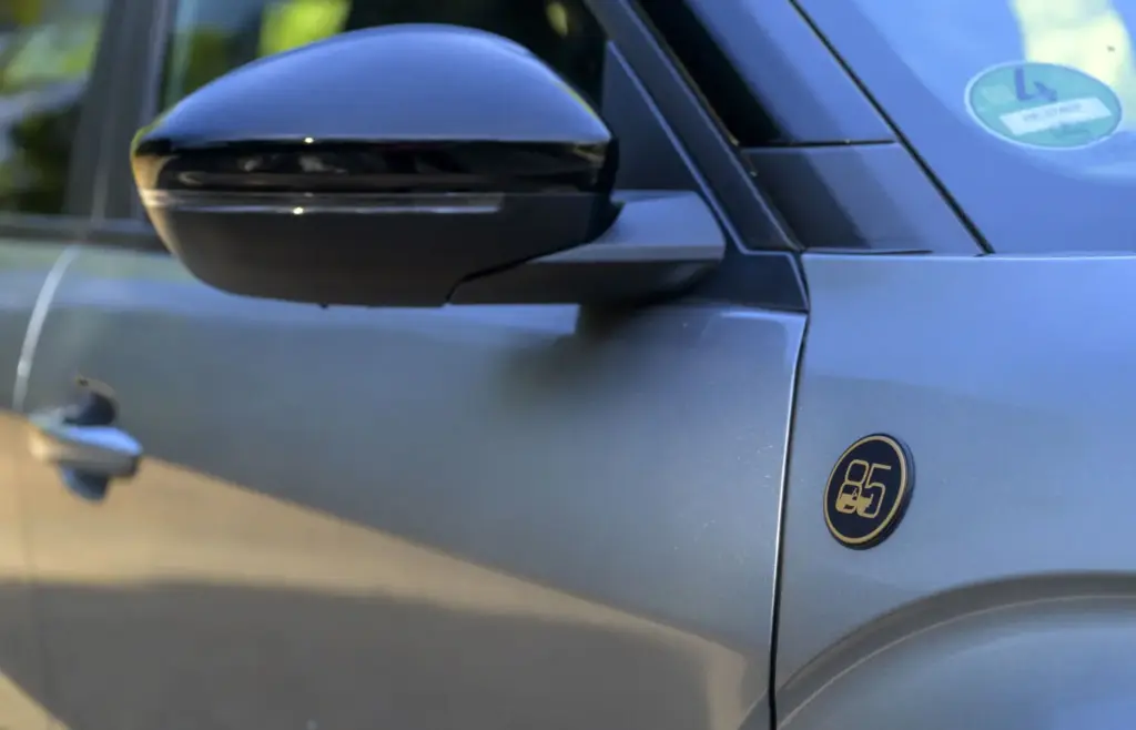Primera prueba del Jeep Avenger 2027: Así cambia tras su renovación de mitad de ciclo 43 Motor16 jeep avenger 85 aniversario 5 Motor16