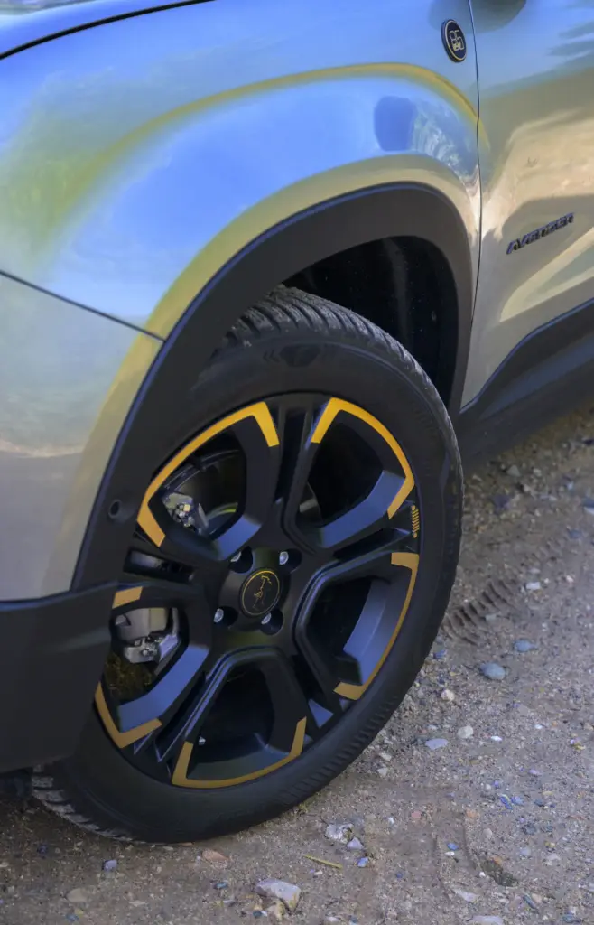 Primera prueba del Jeep Avenger 2027: Así cambia tras su renovación de mitad de ciclo 42 Motor16 jeep avenger 85 aniversario 6 Motor16