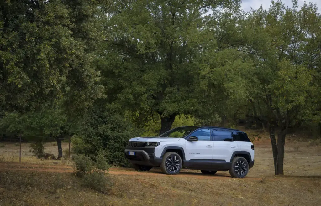 Toma de contacto del Jeep Compass 4xe: Un verdadero 4x4, le pese a quien le pese 71 Motor16 jeep compass 4xe prueba motor 16 21 Motor16