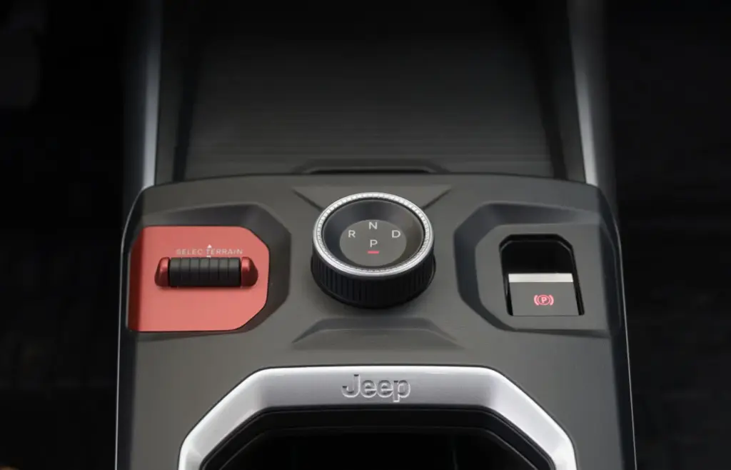 Toma de contacto del Jeep Compass 4xe: Un verdadero 4x4, le pese a quien le pese 57 Motor16 jeep compass 4xe prueba motor 16 35 Motor16