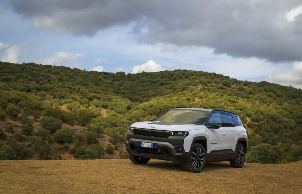 Toma de contacto del Jeep Compass 4xe: Un verdadero 4x4, le pese a quien le pese 84 Motor16 Toma de contacto del Jeep Compass 4xe: Un verdadero 4x4, le pese a quien le pese