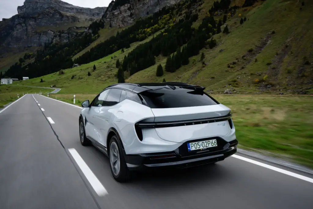 Lotus Eletre X: Este SUV híbrido enchufable de 952 CV ya tiene precio 43 Motor16 lotus eletre x 1 Motor16