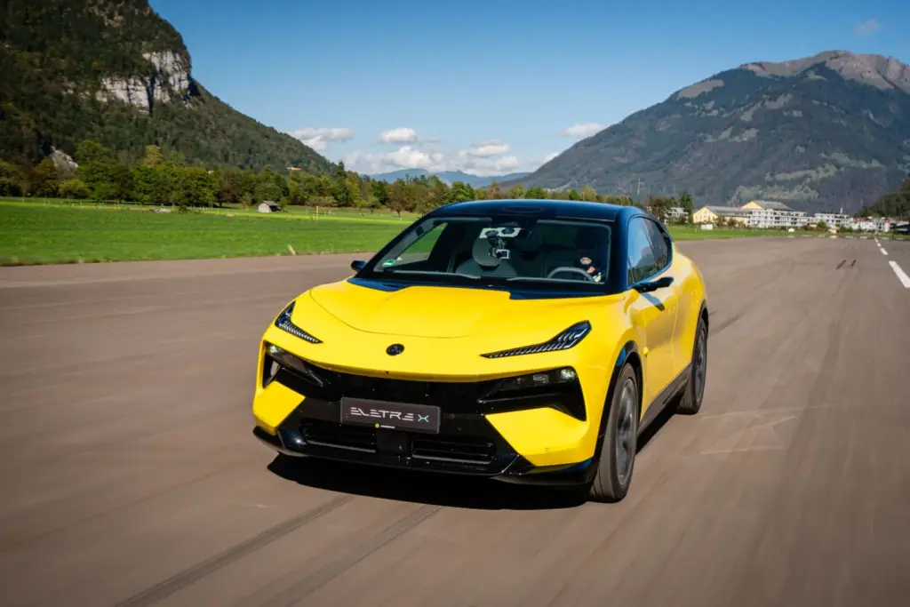 Lotus Eletre X: Este SUV híbrido enchufable de 952 CV ya tiene precio 12 Motor16 lotus eletre x 32 Motor16