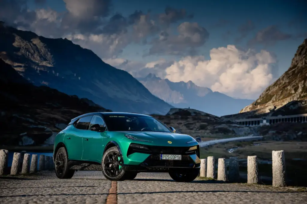 Lotus Eletre X: Este SUV híbrido enchufable de 952 CV ya tiene precio 37 Motor16 lotus eletre x 7 Motor16