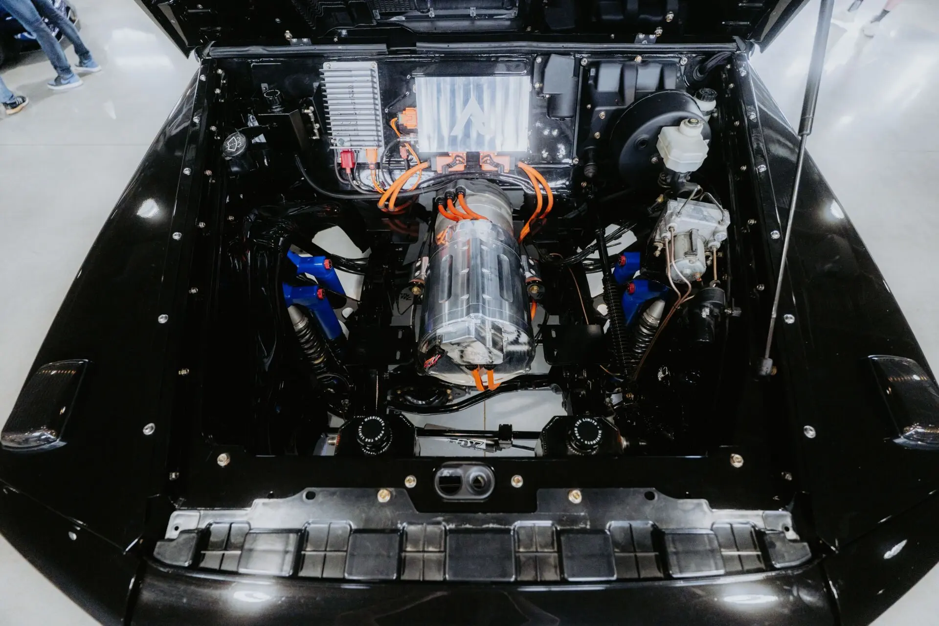Mantenimiento del coche eléctrico: la revisión del taller, la garantía y el fallo más común en la ITV 1 Motor16 ITV coche eléctrico