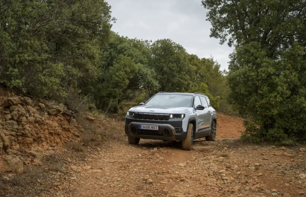 Toma de contacto del Jeep Compass 4xe: Un verdadero 4x4, le pese a quien le pese 35 Motor16 presentacion jeep compass motor 16 guadalajara 1 Motor16