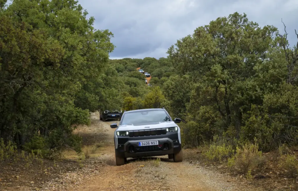 Toma de contacto del Jeep Compass 4xe: Un verdadero 4x4, le pese a quien le pese 10 Motor16 Toma de contacto del Jeep Compass 4xe: Un verdadero 4x4, le pese a quien le pese