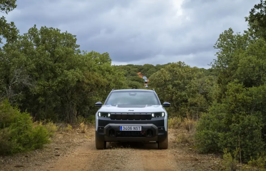 Toma de contacto del Jeep Compass 4xe: Un verdadero 4x4, le pese a quien le pese 9 Motor16 Toma de contacto del Jeep Compass 4xe: Un verdadero 4x4, le pese a quien le pese
