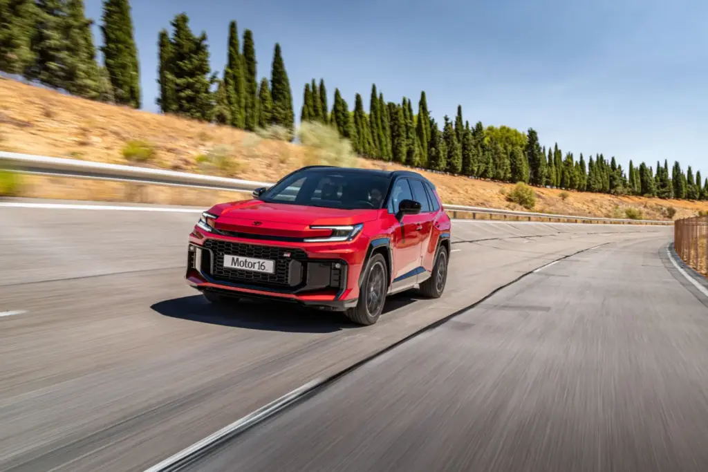 Prueba del Toyota RAV4 PHEV GR Sport AWD: Toyota lo ha vuelto a hacer