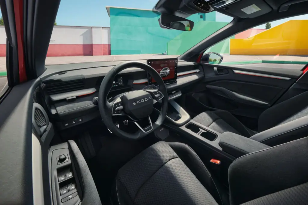 Škoda Epiq Sportline: 211 CV eléctricos, 440 km de autonomía y look deportivo 14 Motor16 Škoda Epiq Sportline: 211 CV eléctricos, 440 km de autonomía y look deportivo