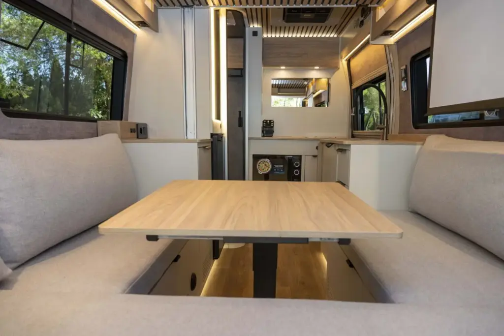 Stellantis Pro One quiere seguir dominando el mercado camper: una de cada dos unidades vendidas en España lleva su sello 102 Motor16 stellantis pro one camper fiat ducato nomade nation 20 Motor16