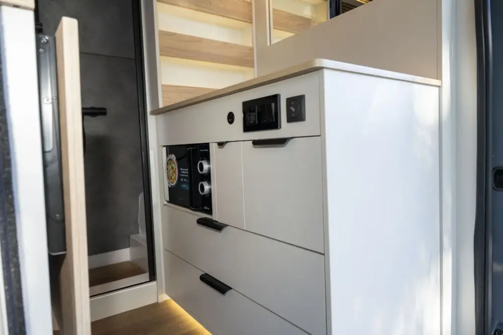 Stellantis Pro One quiere seguir dominando el mercado camper: una de cada dos unidades vendidas en España lleva su sello 89 Motor16 stellantis pro one camper fiat ducato nomade nation 7 Motor16