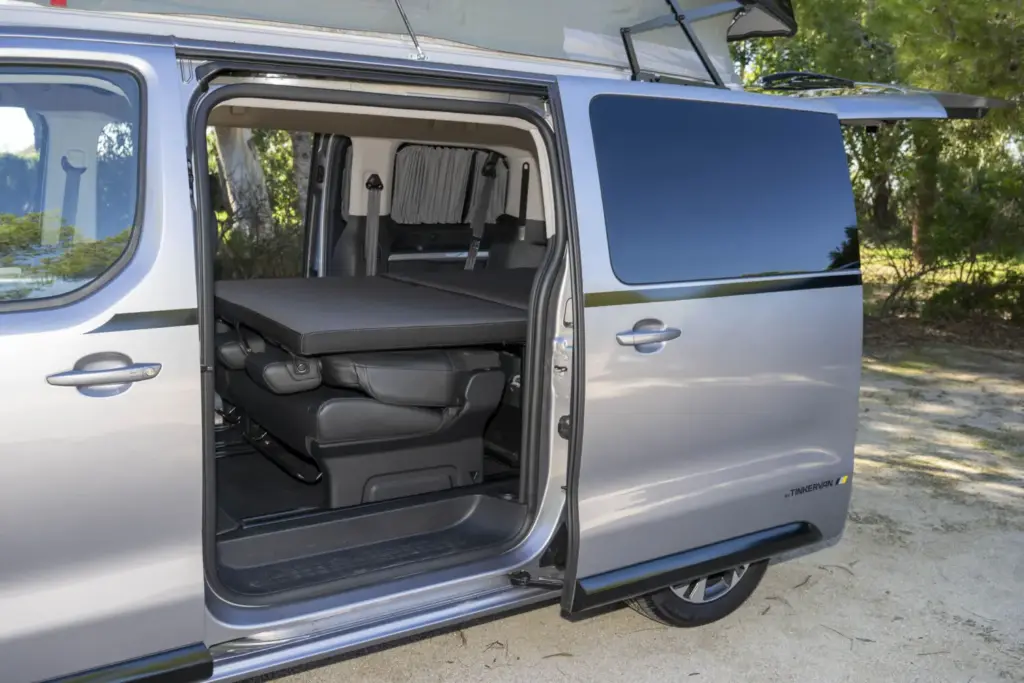 Stellantis Pro One quiere seguir dominando el mercado camper: una de cada dos unidades vendidas en España lleva su sello 55 Motor16 stellantis pro one camper opel zafira tinkervan 11 Motor16