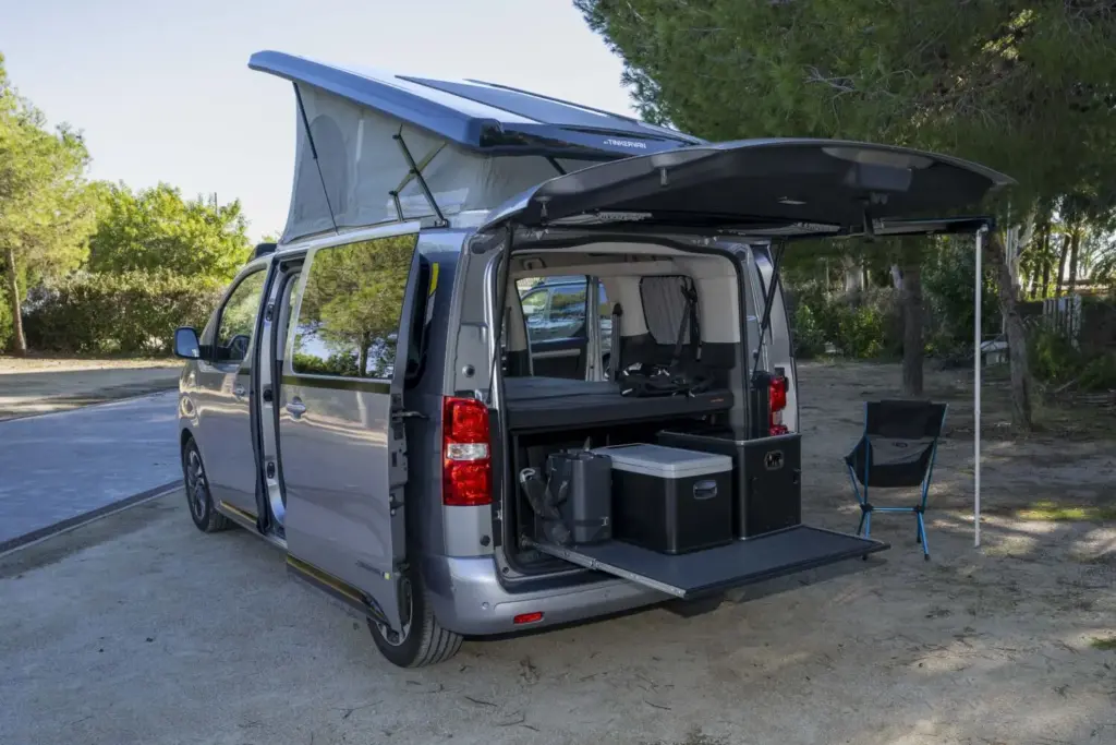 Stellantis Pro One quiere seguir dominando el mercado camper: una de cada dos unidades vendidas en España lleva su sello 8 Motor16 stellantis pro one camper opel zafira tinkervan 13 Motor16