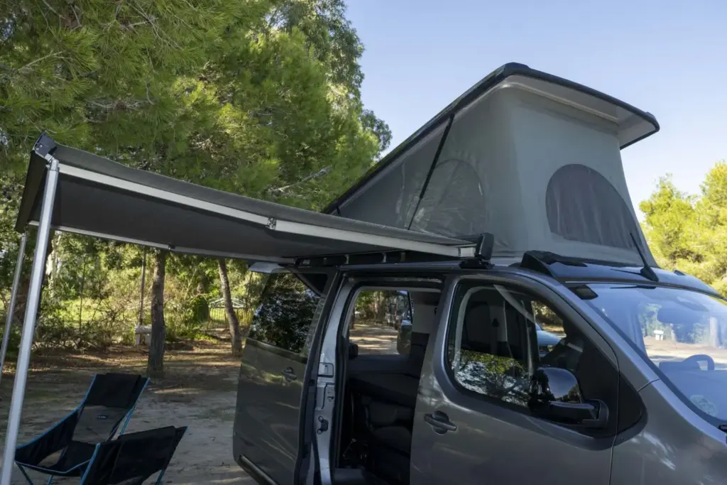 Stellantis Pro One quiere seguir dominando el mercado camper: una de cada dos unidades vendidas en España lleva su sello 63 Motor16 stellantis pro one camper opel zafira tinkervan 18 Motor16