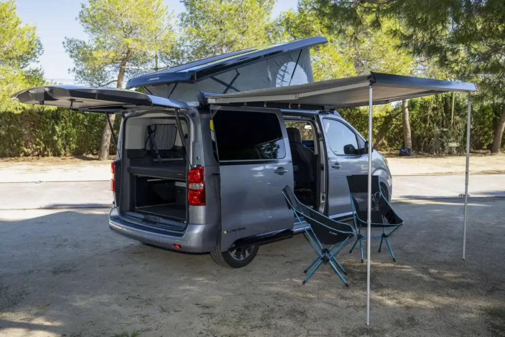 Stellantis Pro One quiere seguir dominando el mercado camper: una de cada dos unidades vendidas en España lleva su sello 46 Motor16 stellantis pro one camper opel zafira tinkervan 2 Motor16
