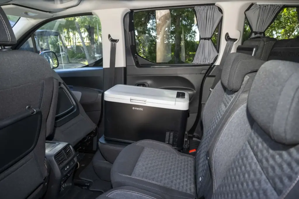 Stellantis Pro One quiere seguir dominando el mercado camper: una de cada dos unidades vendidas en España lleva su sello 33 Motor16 stellantis pro one camper peugeot rifter tikervan 11 Motor16
