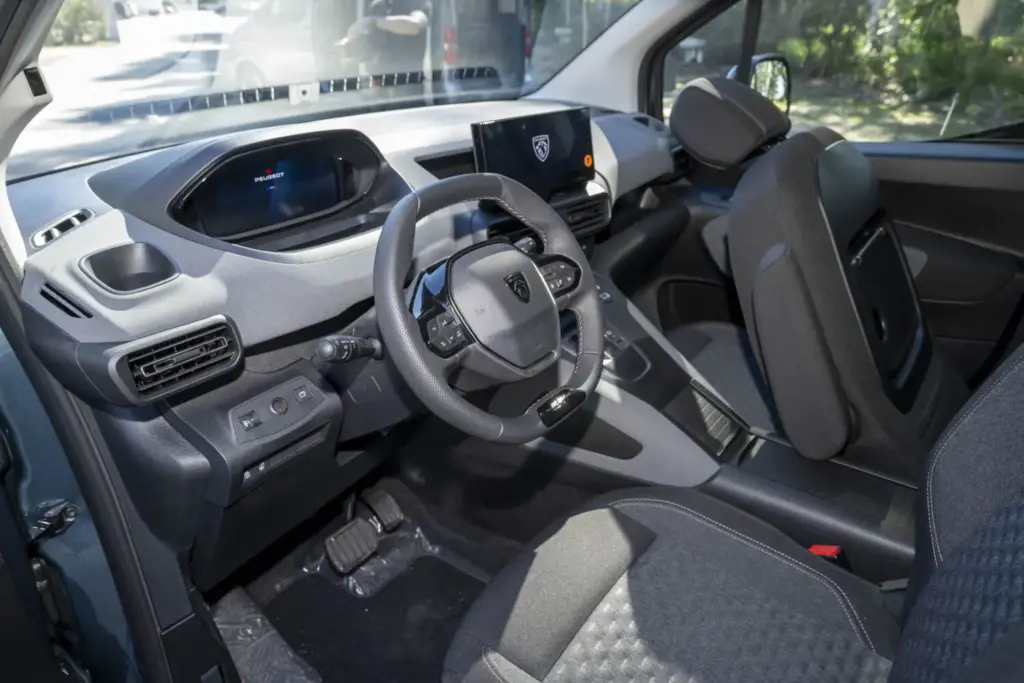 Stellantis Pro One quiere seguir dominando el mercado camper: una de cada dos unidades vendidas en España lleva su sello 32 Motor16 stellantis pro one camper peugeot rifter tikervan 12 Motor16