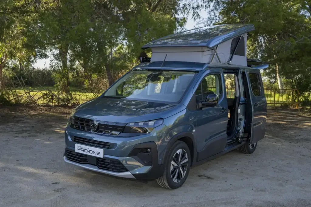 Stellantis Pro One quiere seguir dominando el mercado camper: una de cada dos unidades vendidas en España lleva su sello 27 Motor16 stellantis pro one camper peugeot rifter tikervan 17 Motor16