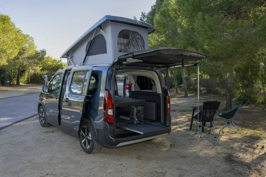 Stellantis Pro One quiere seguir dominando el mercado camper: una de cada dos unidades vendidas en España lleva su sello 3 Motor16 stellantis pro one camper peugeot rifter tikervan 22 Motor16