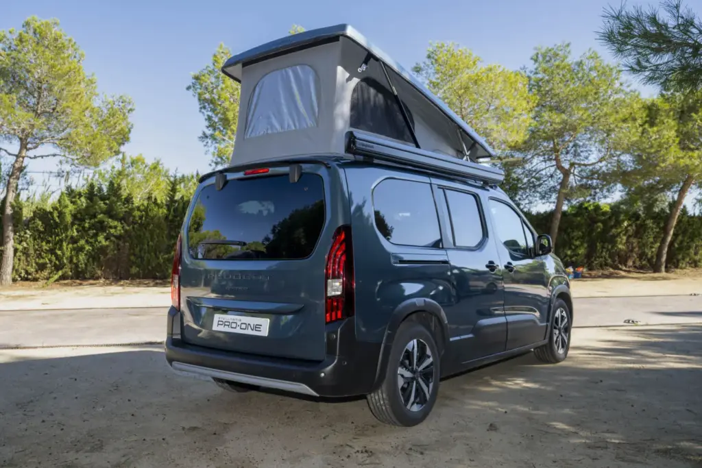 Stellantis Pro One quiere seguir dominando el mercado camper: una de cada dos unidades vendidas en España lleva su sello 37 Motor16 stellantis pro one camper peugeot rifter tikervan 7 Motor16