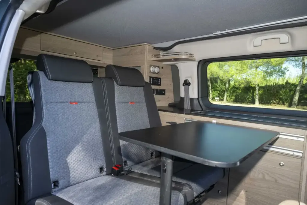 Stellantis Pro One quiere seguir dominando el mercado camper: una de cada dos unidades vendidas en España lleva su sello 75 Motor16 stellantis pro one citroen hollydays spacetourer 8 Motor16