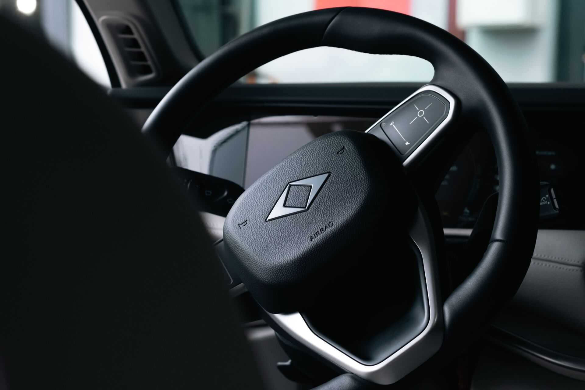 Tesla Model 3 revisión: 131.726 coches en Europa por un airbag que puede fallar 1 Motor16 airbag Tesla