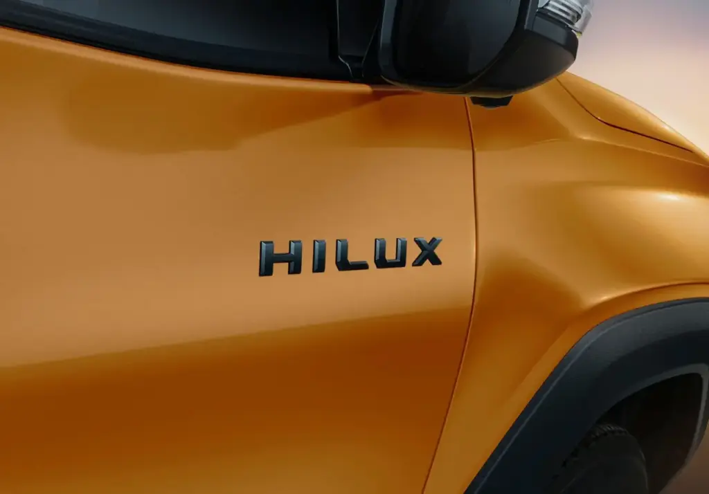 El nuevo Toyota Hilux llega como eléctrico e híbrido ligero 16 Motor16 El nuevo Toyota Hilux llega como eléctrico e híbrido ligero