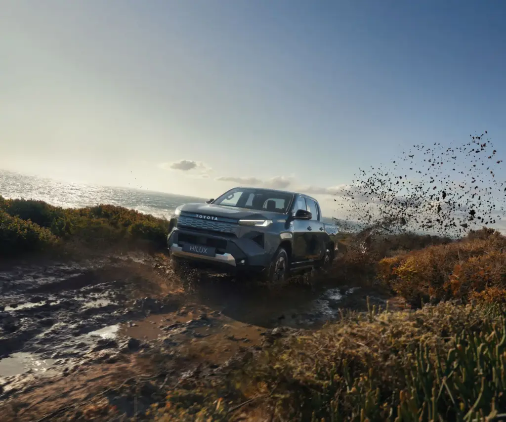 El nuevo Toyota Hilux llega como eléctrico e híbrido ligero 14 Motor16 El nuevo Toyota Hilux llega como eléctrico e híbrido ligero