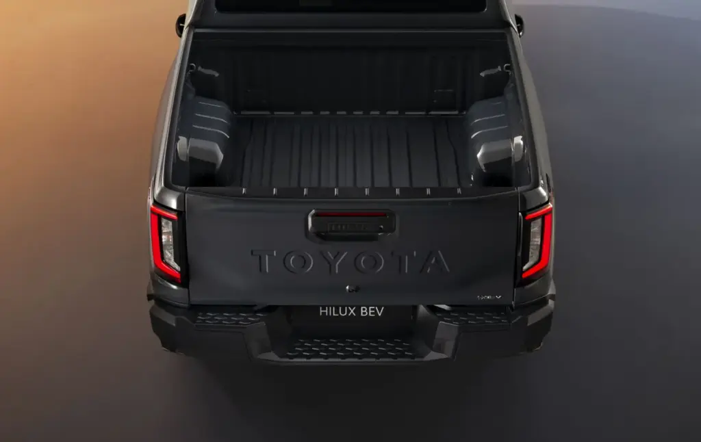 El nuevo Toyota Hilux llega como eléctrico e híbrido ligero 5 Motor16 El nuevo Toyota Hilux llega como eléctrico e híbrido ligero